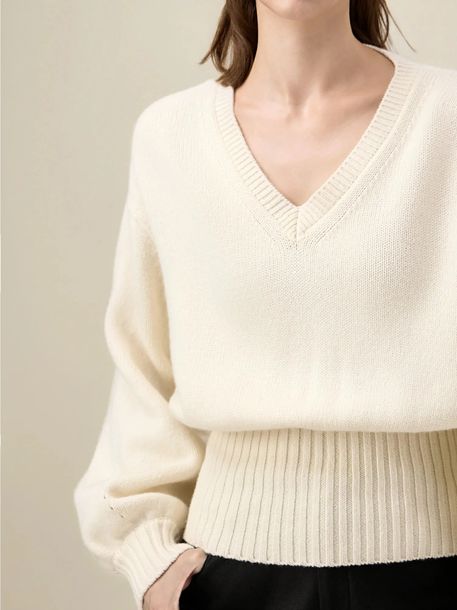 Amoretu Wool Lantern Sleeve Waist Cinching Sweater