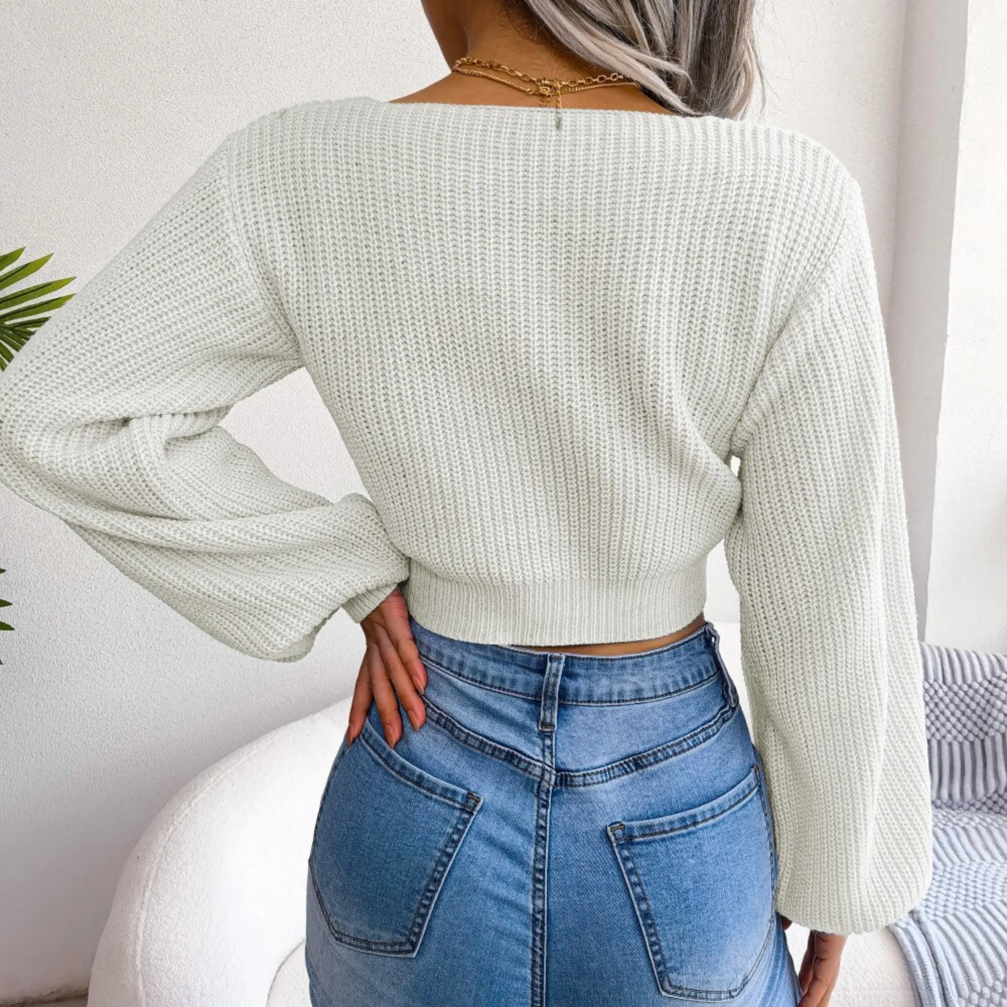 Birdie - White V-Neck-Bow Cropped Top