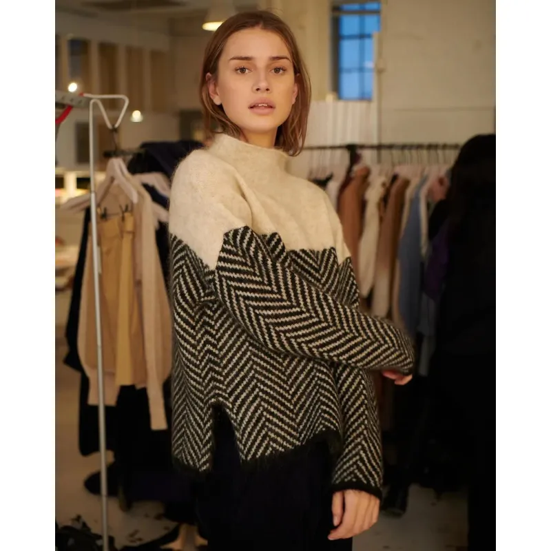 Handmade Cashmere Turtleneck