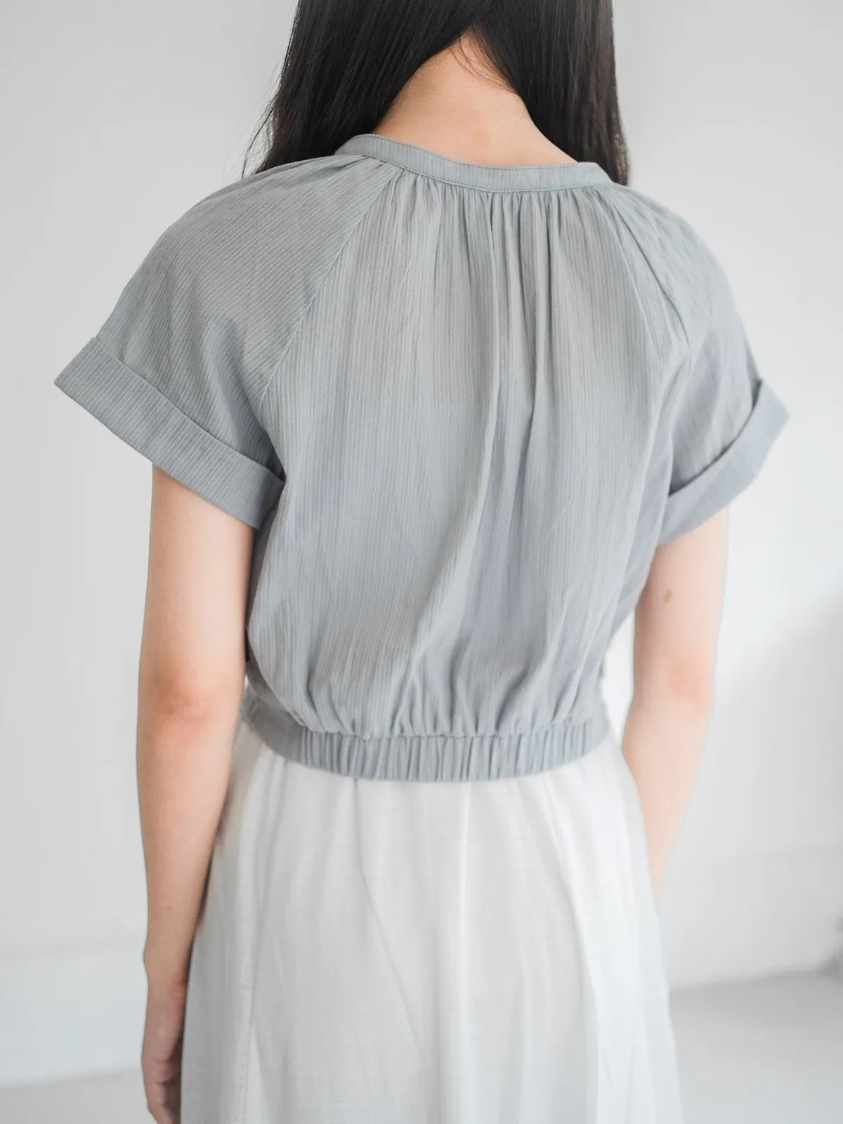 Perlin Buttoned Crop Blouse