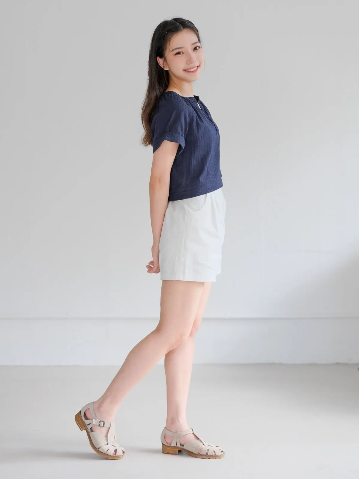 Perlin Buttoned Crop Blouse